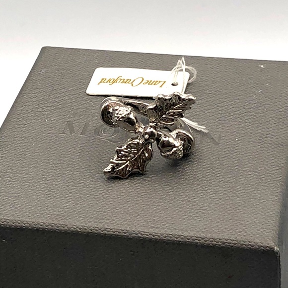 ALEXANDER MCQUEEN STERLING SILVER ACORN SKULL RING - Picture 6 of 15